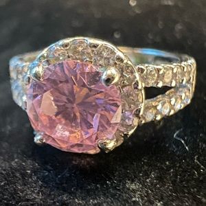 women’s sz 5.75 silver tone band pink rhinestone ring